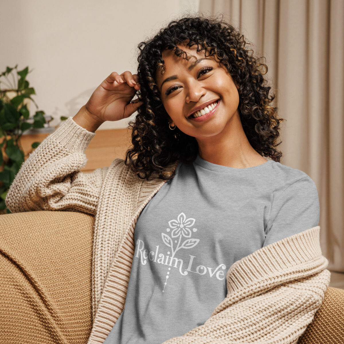 Reclaim Love – Women’s Relaxed-Fit Floral Tee 🌸✨ - Image 13